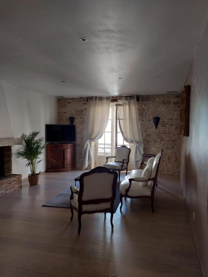 L'Appartement De La Maison Bleue Villeréal Exterior foto